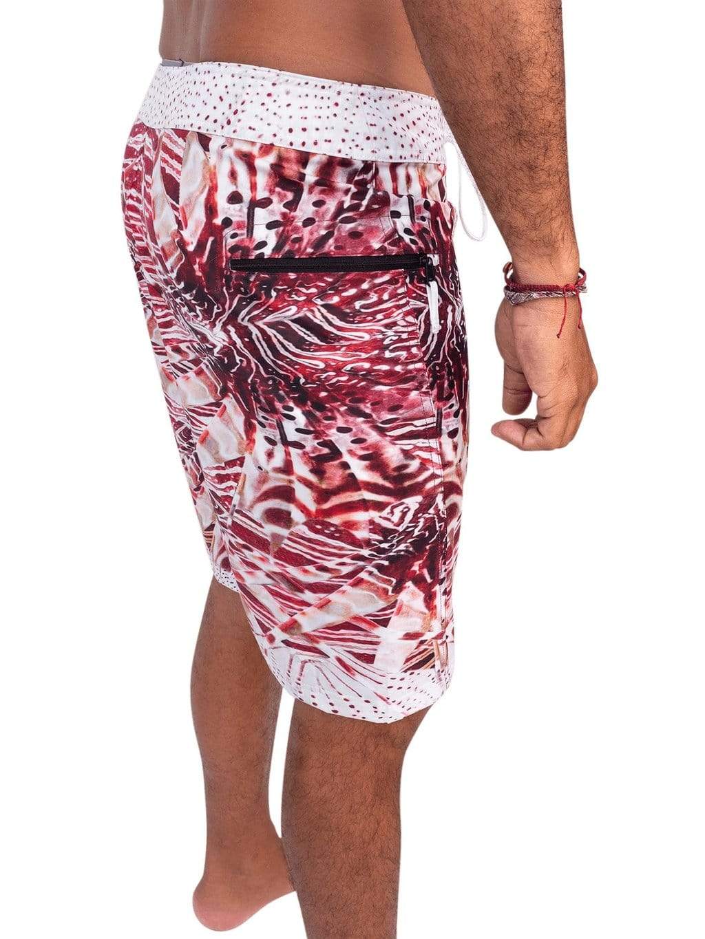 Model: Rolando is a seascape and fisheries ecologist. He is 5’9”, 190 lbs and is wearing a 33.