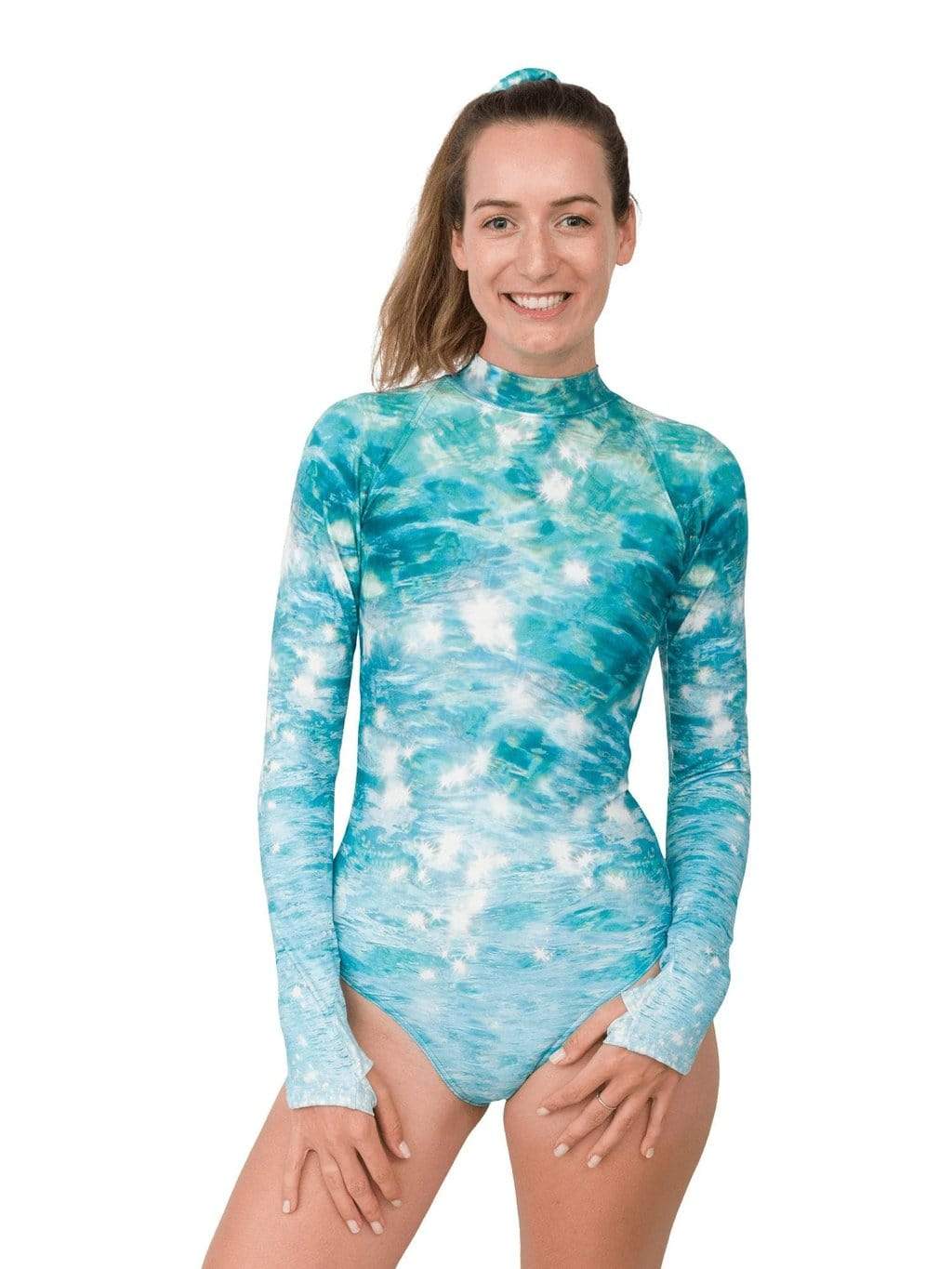 Model: Laura is our Chief Product Officer at Waterlust, a scuba diver, kiter and recreational yogi. She is 5’10, 147 lbs, 34B and is wearing a size S.