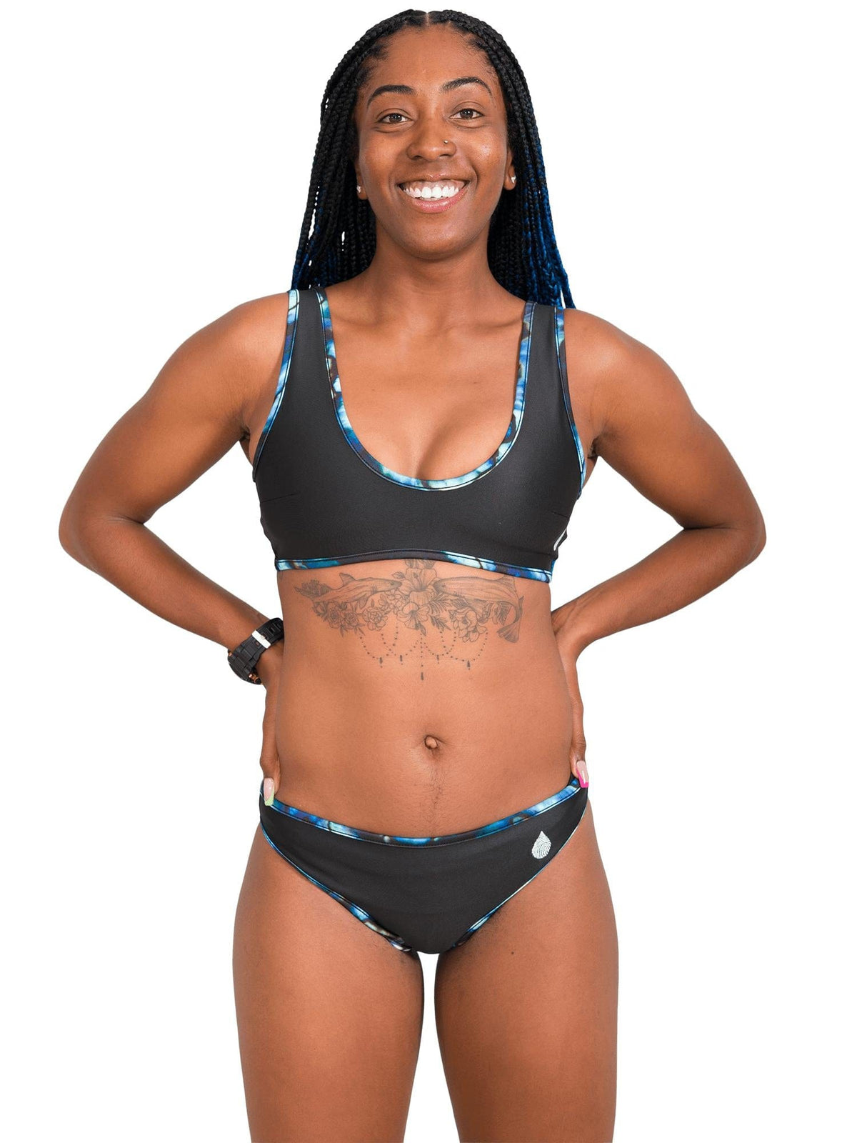 Model: Carlee is a shark &amp; sea turtle scientist and co-founder of Minorities in Shark Sciences. She is 5&#39;7&quot;, 145 lbs, 36C and is wearing a size S.