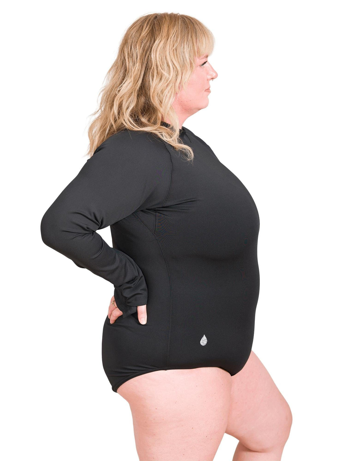 Model: Chelsea is a marine conservationist who believes that science is for everybody… and every BODY! She is 5’2”, 120 lbs, 40DD and is wearing a 2XL.