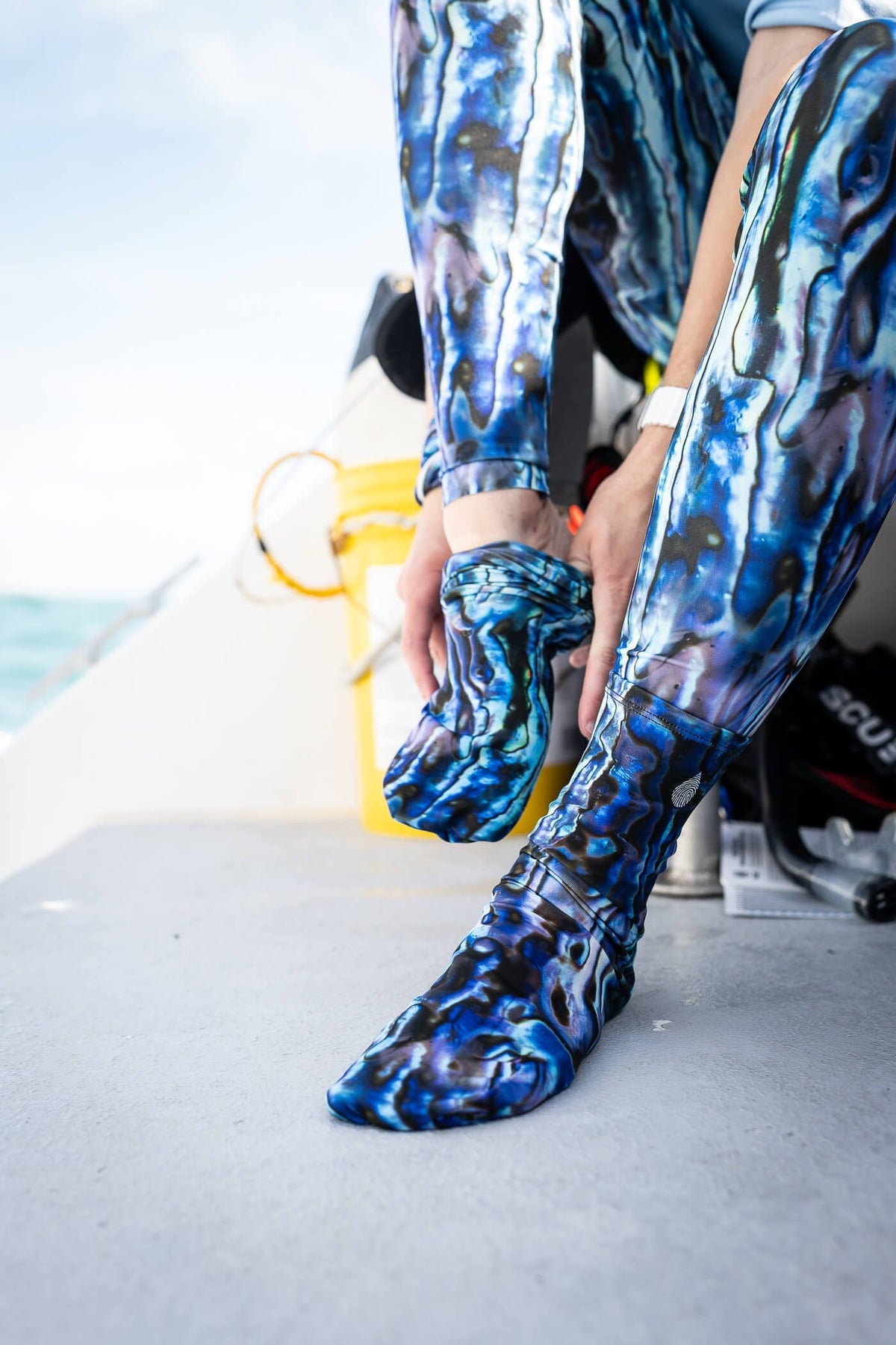 Model: Stella wears a size 9.5 women's shoe