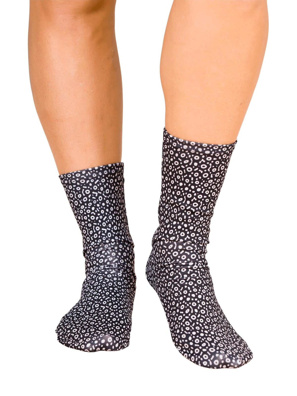 Model: Kendall wears a size 8.5 women's shoe