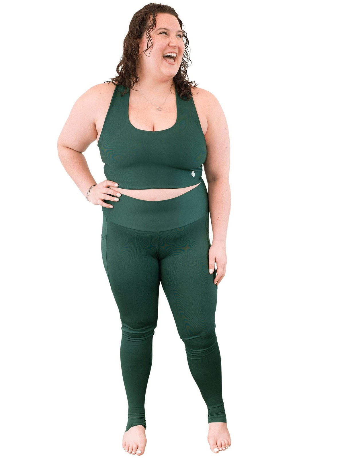 Model: Kela is a marine conservationist who strives to connect students with educational opportunities to help expand the reach of the marine science field. She is 5’5”, 185 lbs, 36F and is wearing a size XL.