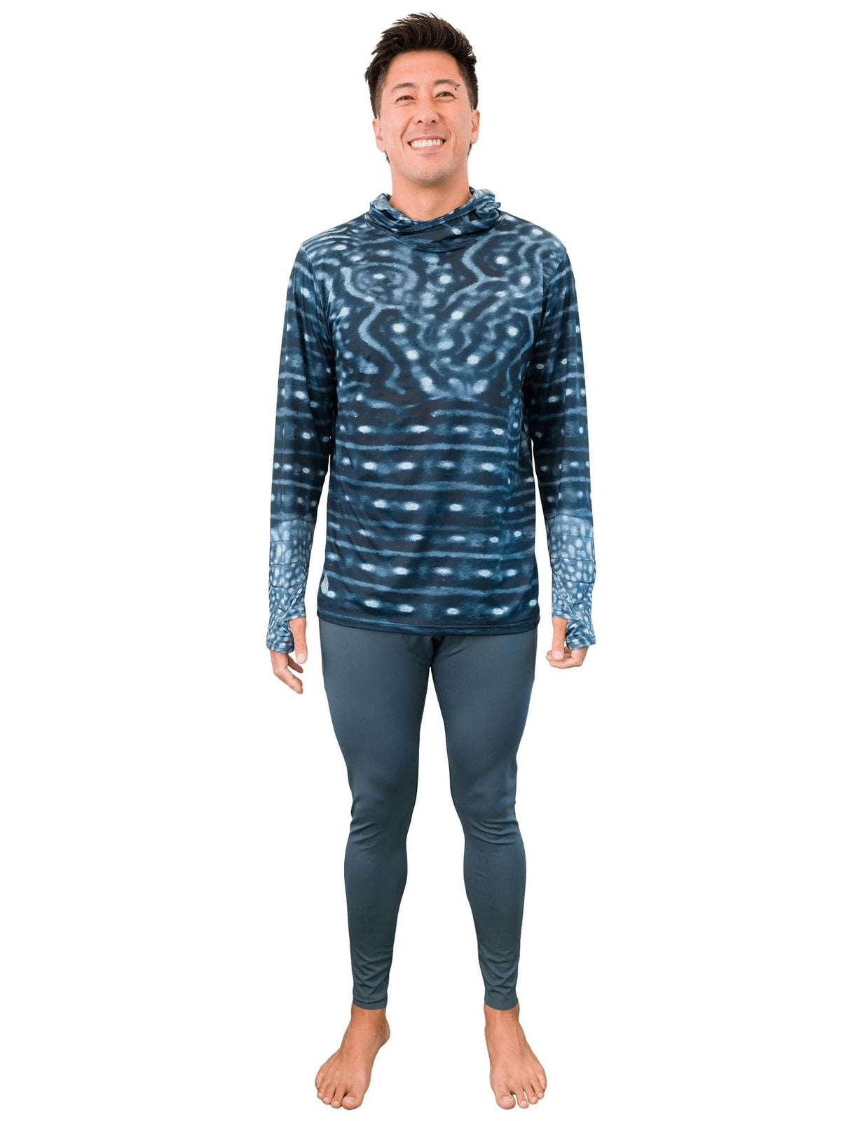 Model: Kevin is a marine and molecular biologist researching the impacts of ocean warming on corals. He is 6&#39;1&quot;, 175 lbs, and is wearing a size L.