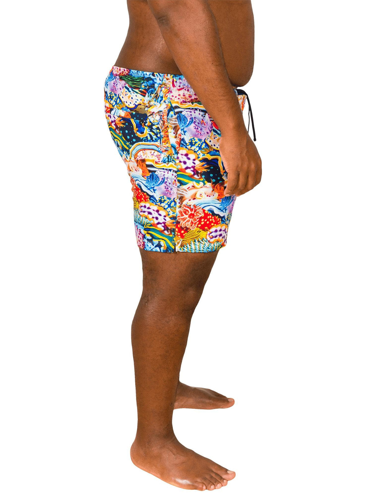 Model: Theo dedicates his free time to volunteering with local non-profits to remove debris from our waterways, and restoring habitats. He is 6'2", 260lbs, and wearing a size 2XL.
