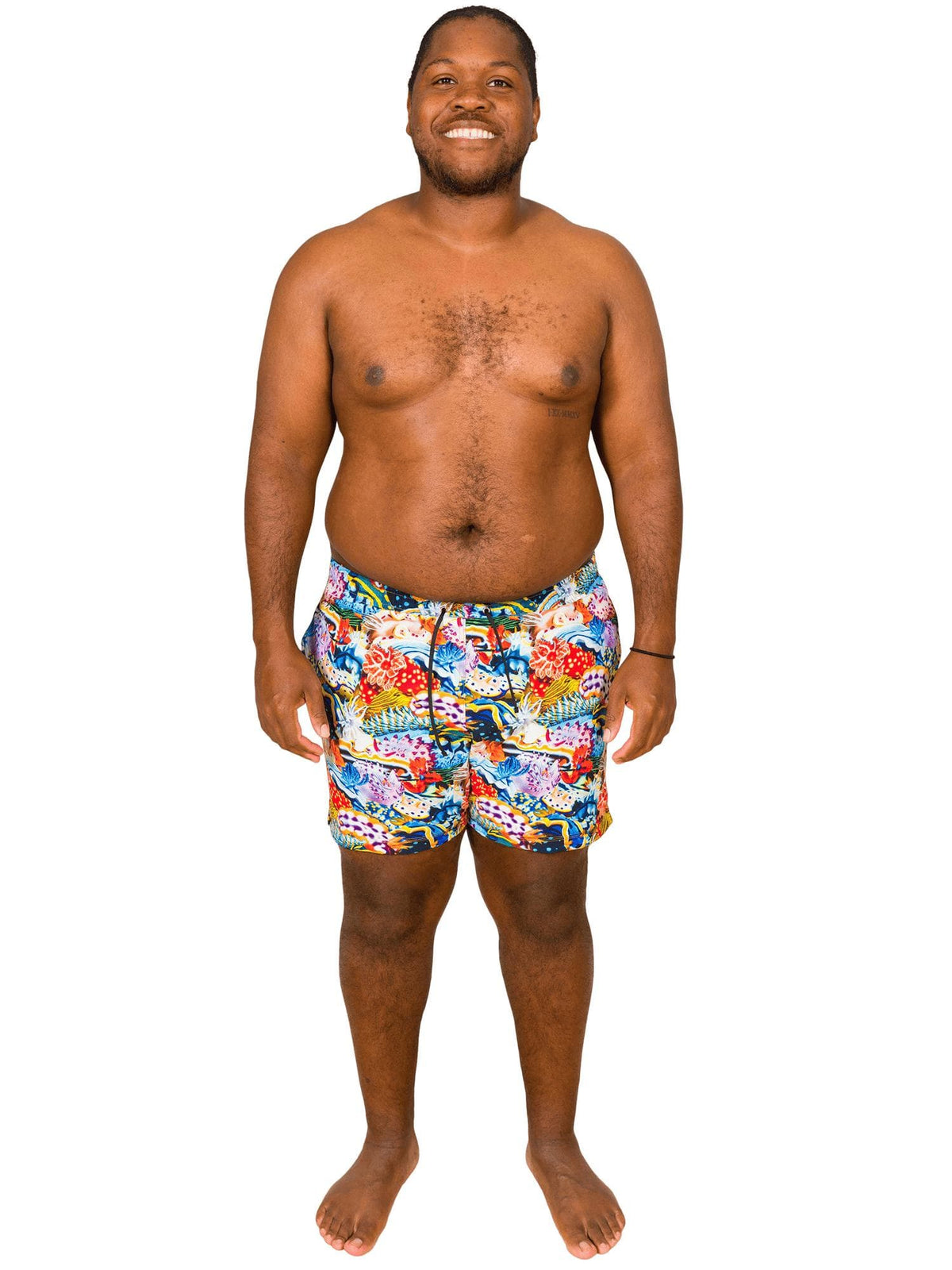Model: Theo dedicates his free time to volunteering with local non-profits to remove debris from our waterways, and restoring habitats. He is 6'2", 260lbs, and wearing a size 2XL.
