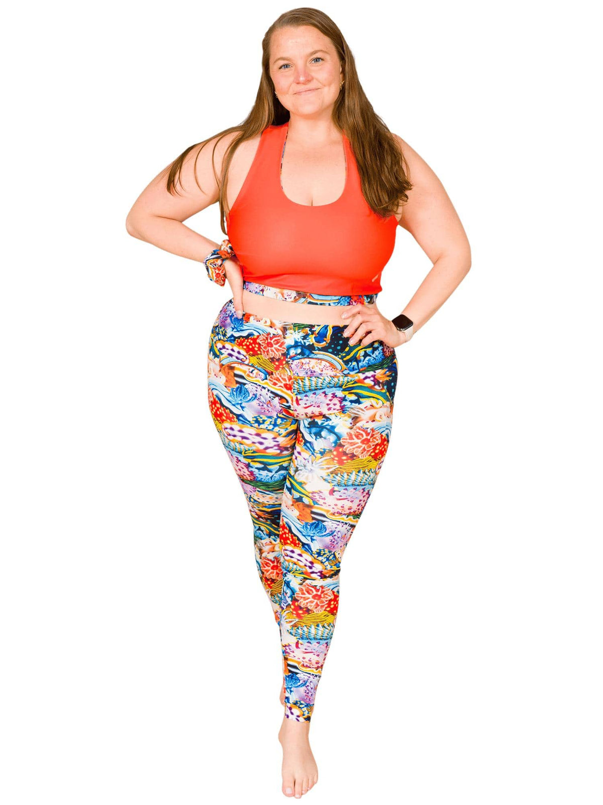 Model: Erin works to educate students and the community about conservation issues in South Florida. She is 5'5", 225lbs, and wearing a size 2XL.