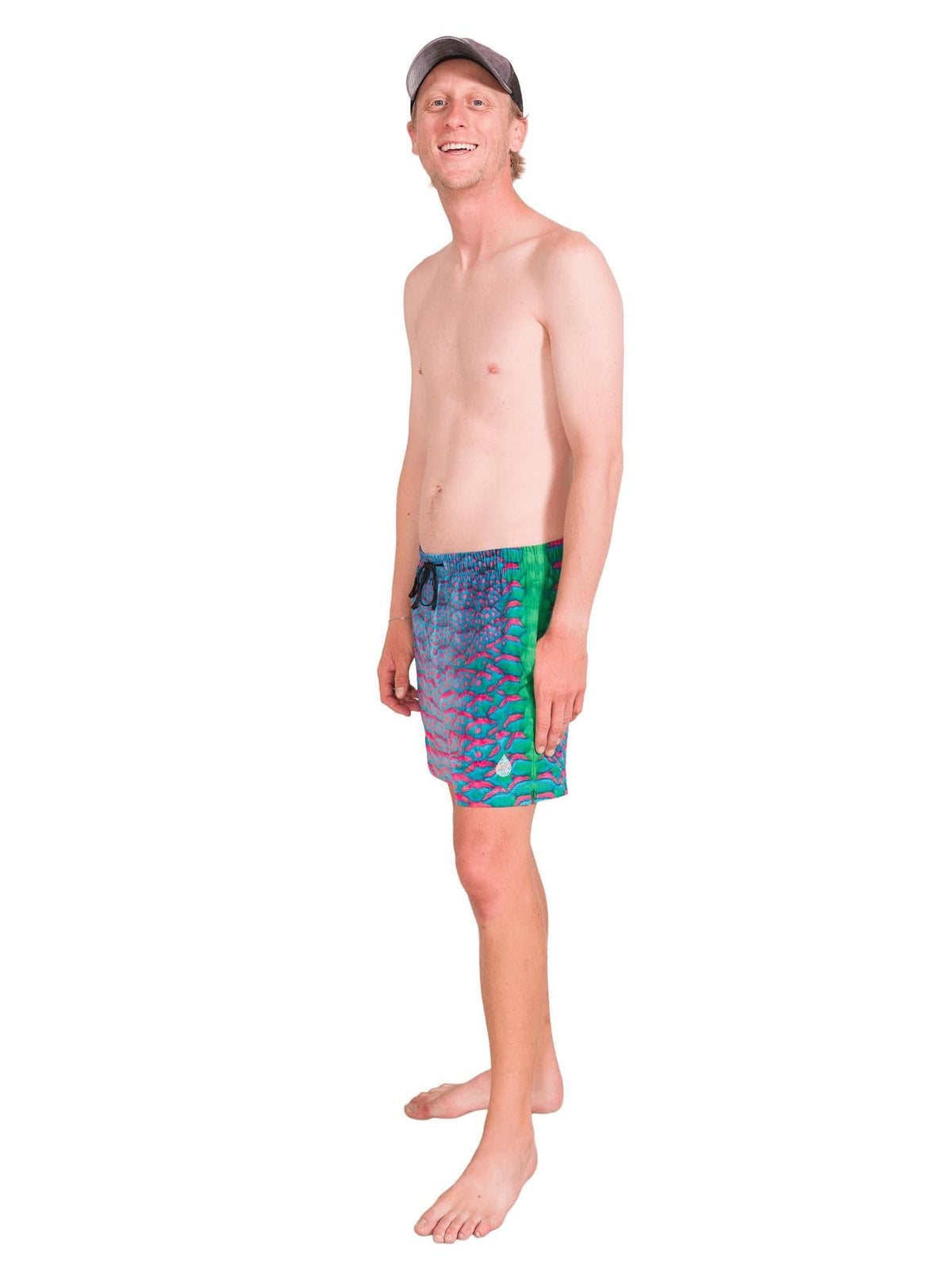 Model: Jake is a shark scientist and educator with Field School. He is 5&#39;10&quot;, 135lbs and wearing a size S short.