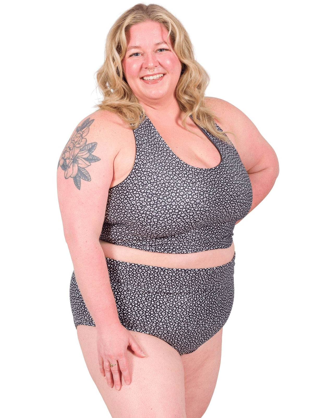 Model: Chelsea is a marine conservationist who believes that science is for everybody… and every BODY! She is 5&#39;2&quot;, 230 lbs, 42F and is wearing a 3XL Reversible Top and 2XL High-Waisted Bikini Bottom.