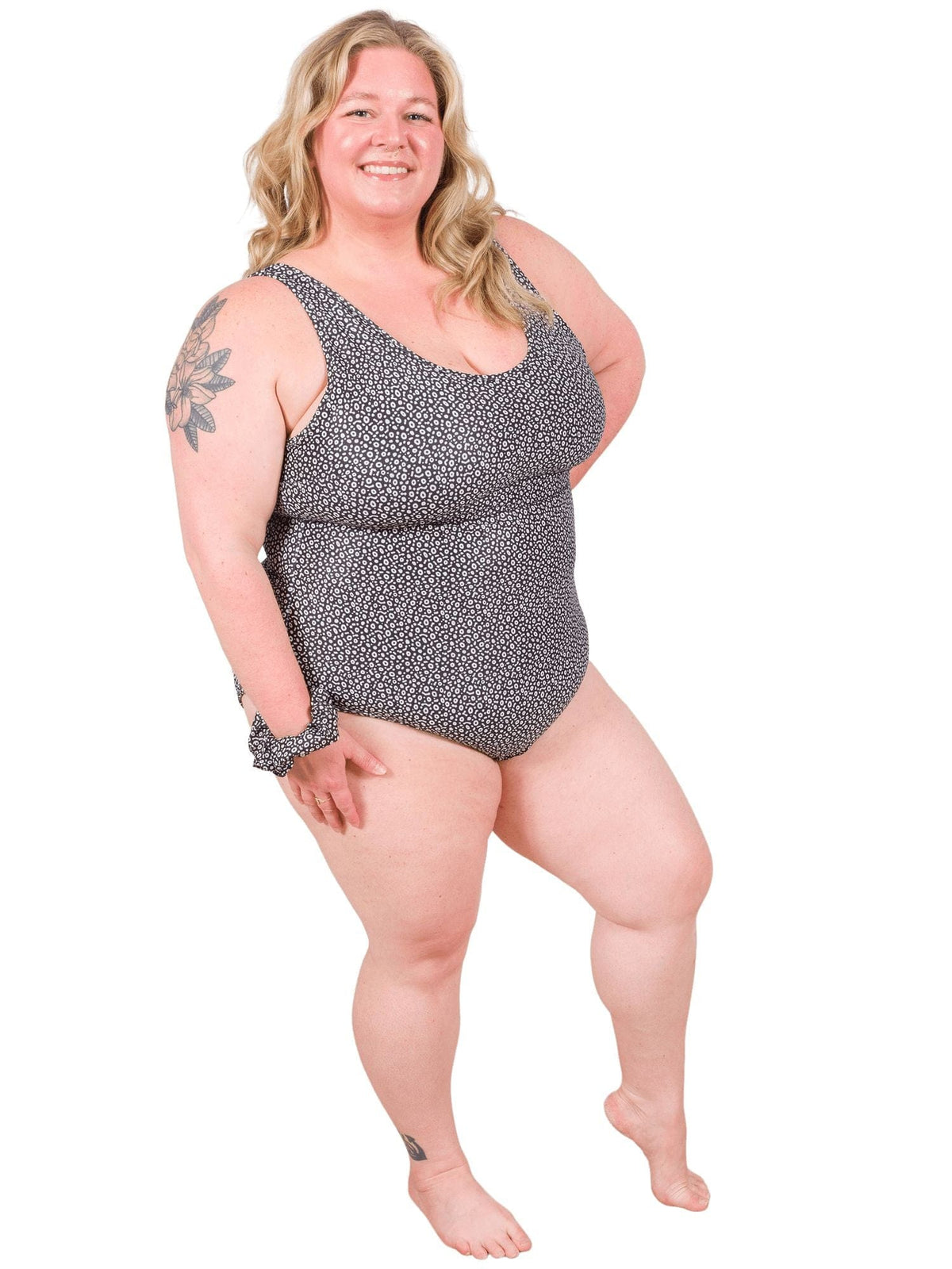 Model: Chelsea is a marine conservationist who believes that science is for everybody… and every BODY! She is 5&#39;2&quot;, 230 lbs, 42F and is wearing a 2XL One-Piece Swimsuit.