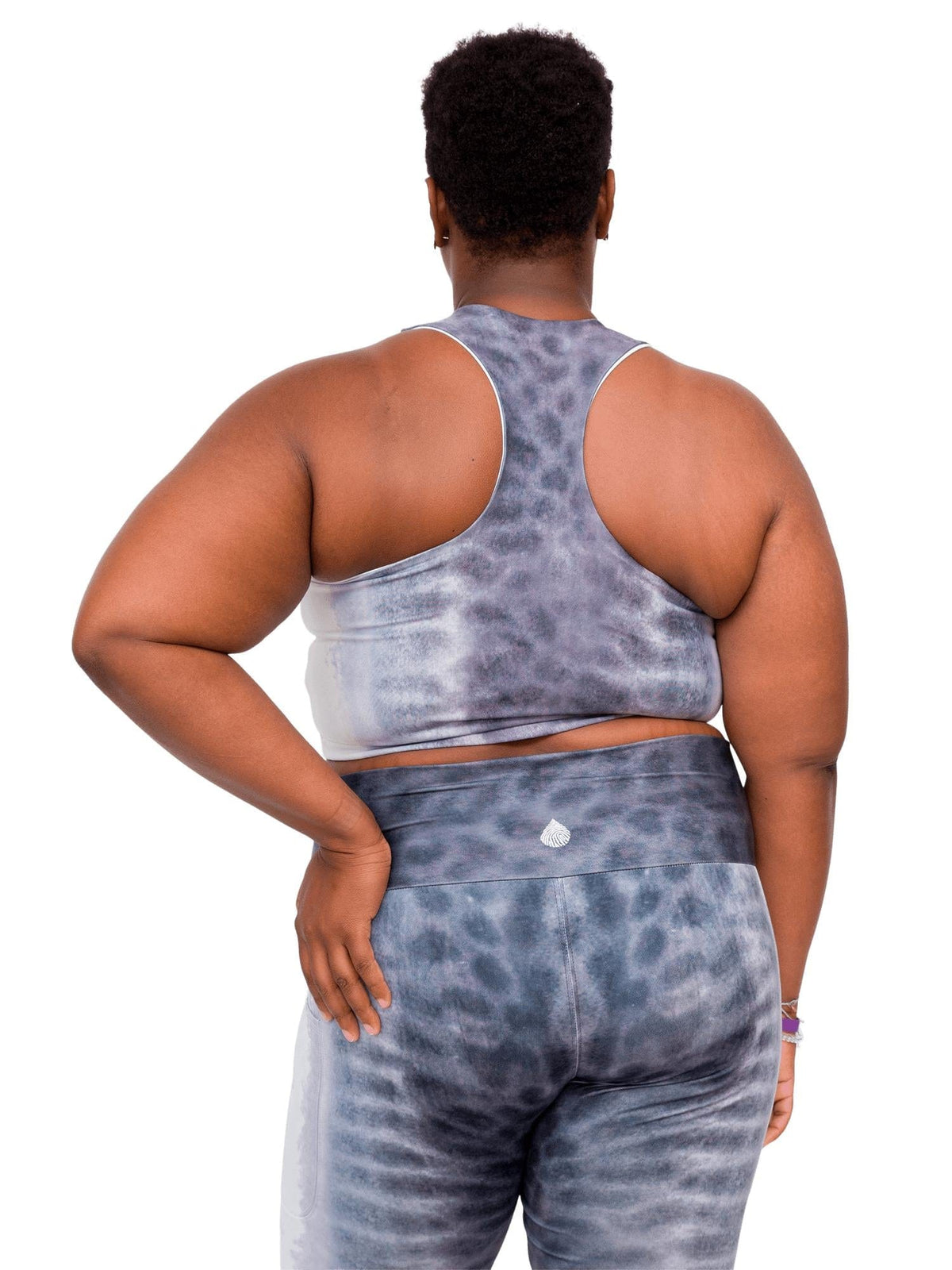 Model: Candace is a PhD candidate in the Predator Ecology &amp; Conservation Lab at FIU and the first Bahamian scientist dedicated specifically to shark research. She is 5&#39;9&quot;, 230 lbs, and is wearing a 3XL.
