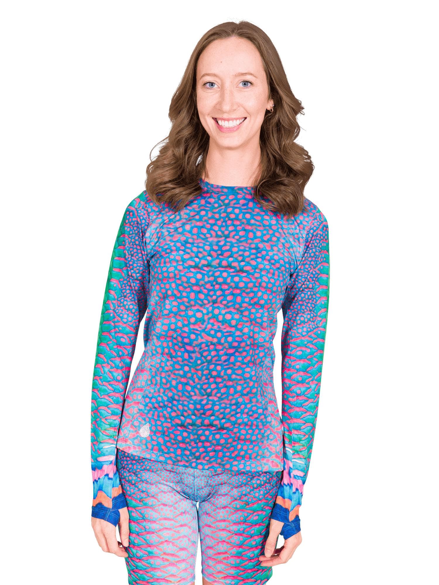 Katherine is a marine biologist and environmental scientist. She is 5'8", 120 lbs, 32B and is wearing a size XS Women's Crew Neck Sun Shirt and S shorts.