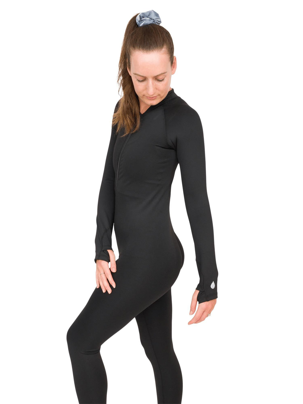 Model: Laura is our Chief Product Officer at Waterlust, a scuba diver, kiter and recreational yogi. She is 5’10, 147 lbs, 34B and is wearing a M full body sun suit.