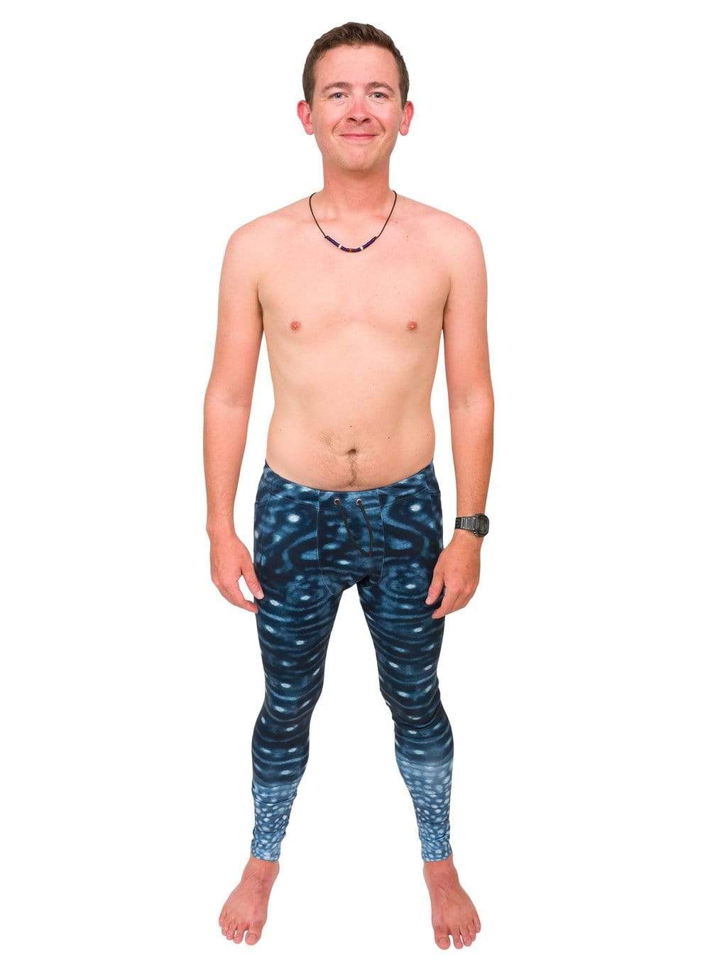 Model: Joe is a coral restoration ecologist and an avid runner.He is 5&#39;10&quot;, 145lbs and wearing a size S.