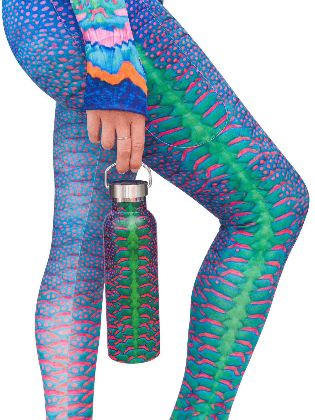 https://waterlust.com/cdn/shop/products/waterlust-parrotfish-protection-insulated-bottle-30295716495396_1200x.jpg?v=1660158111