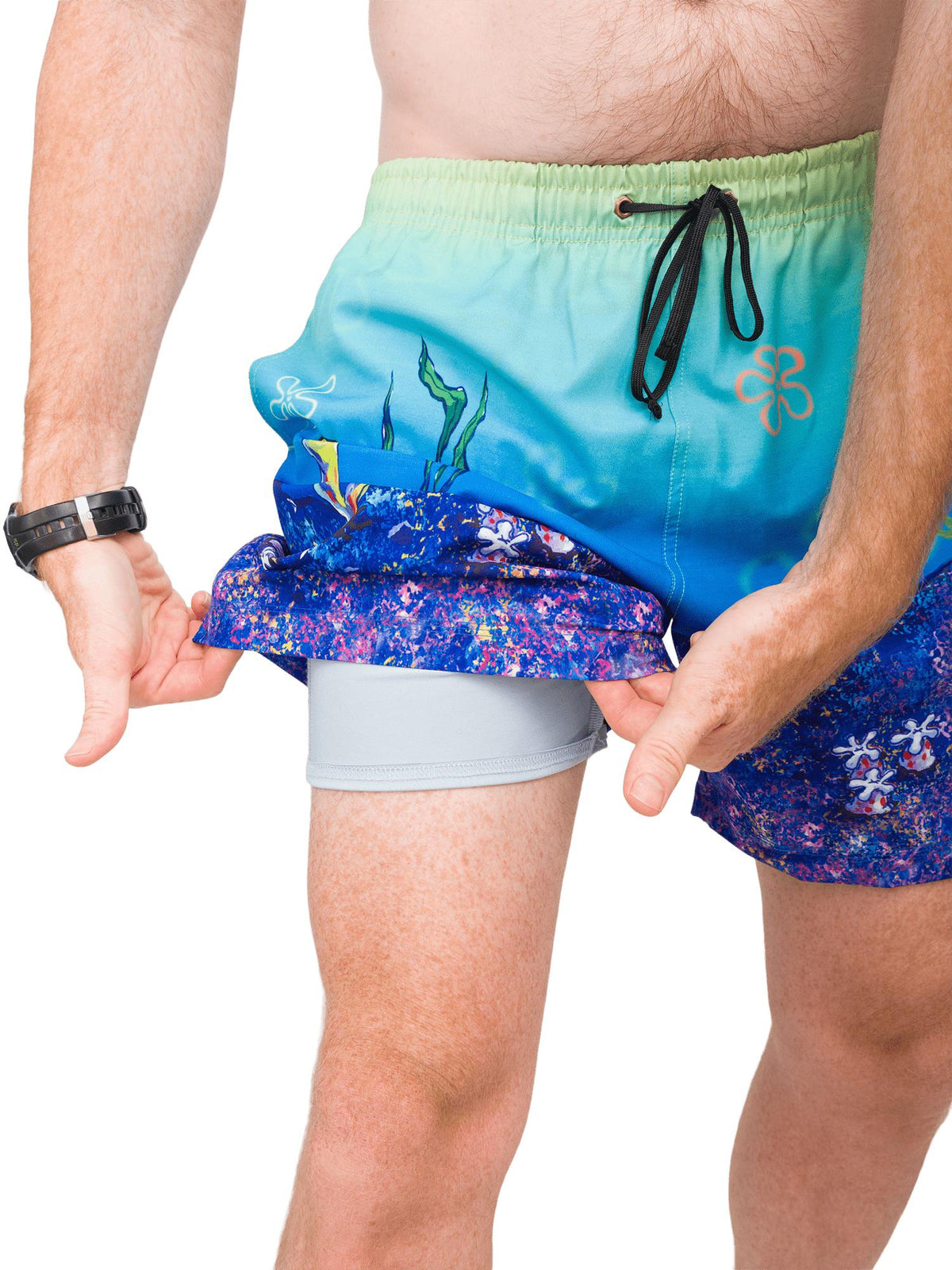 Model: The shorts have a comfortable, lightweight and stretchy liner.